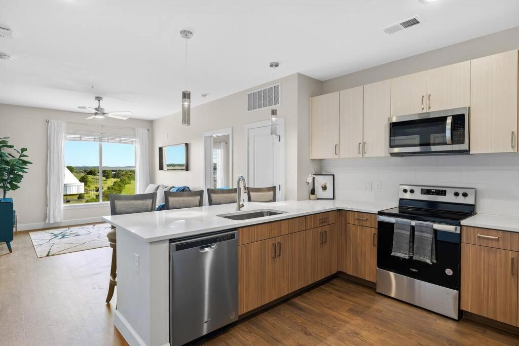 Beverly Hills Suite Penthouse The Gulch Нэшвилл Экстерьер фото